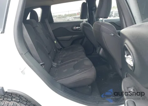 2015 Jeep Cherokee Latitude z USA, uszkodzony, nr VIN 1C4PJMCB0FW744235